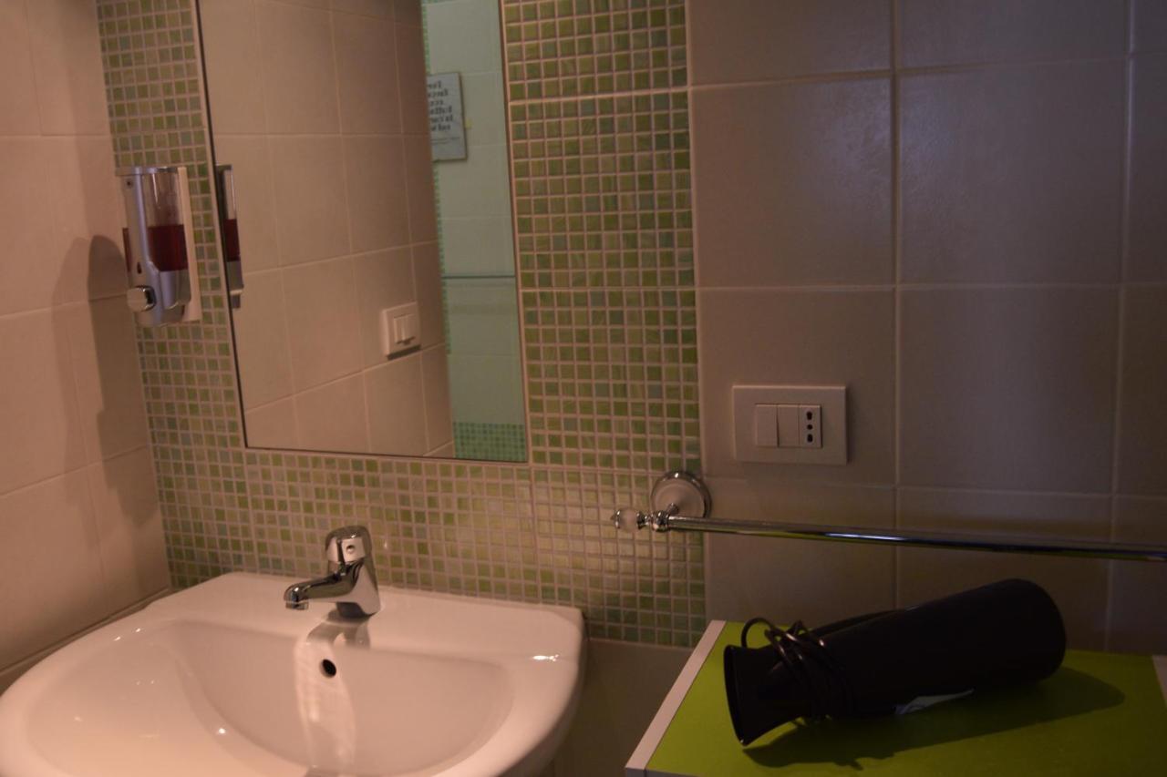 Su Fassoi Cabras Bed & Breakfast Bagian luar foto