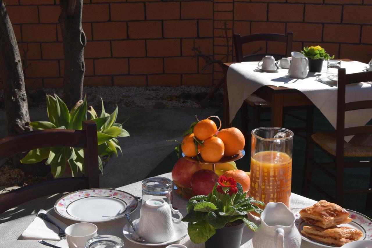 Su Fassoi Cabras Bed & Breakfast Bagian luar foto