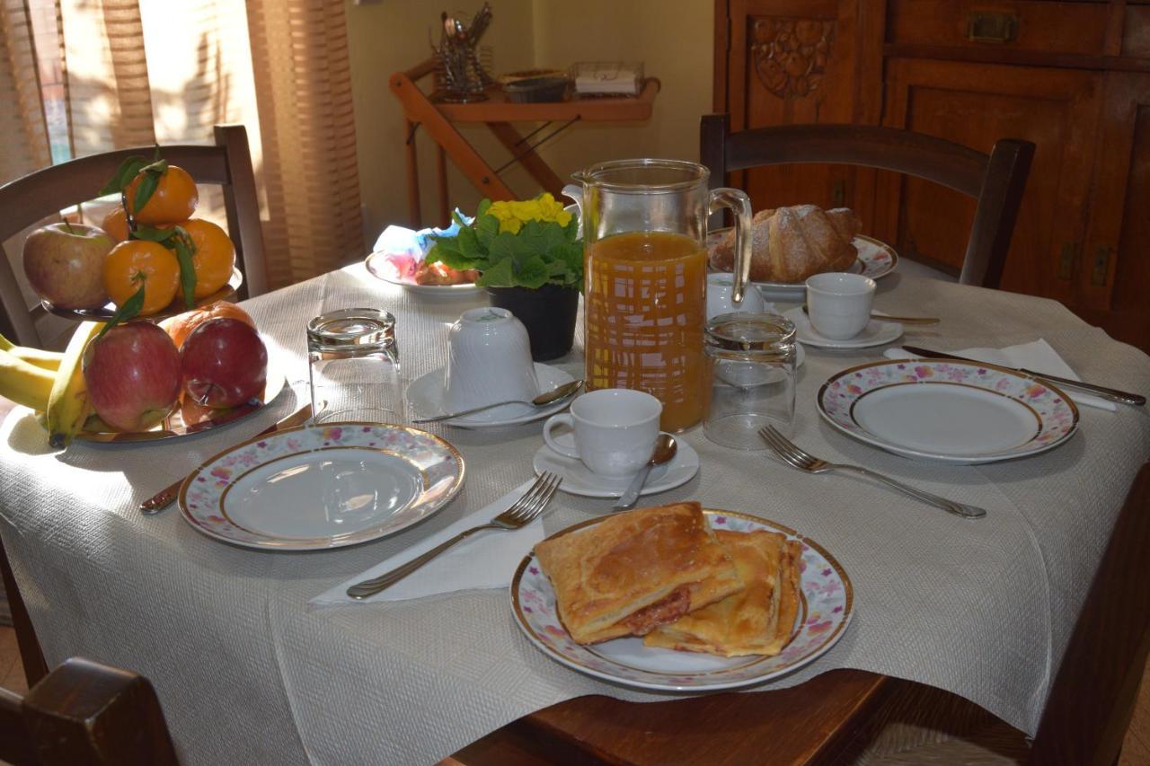 Su Fassoi Cabras Bed & Breakfast Bagian luar foto