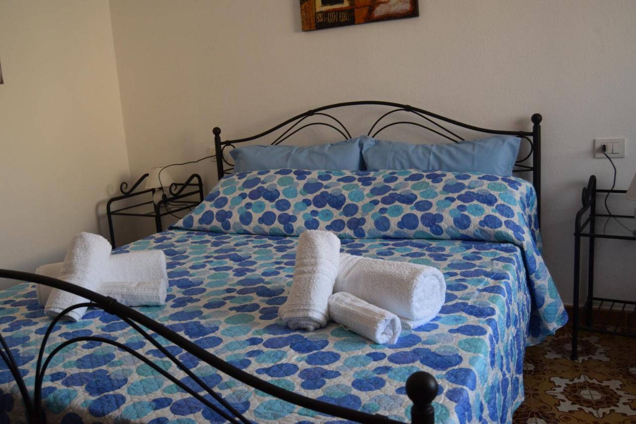 Su Fassoi Cabras Bed & Breakfast Bagian luar foto