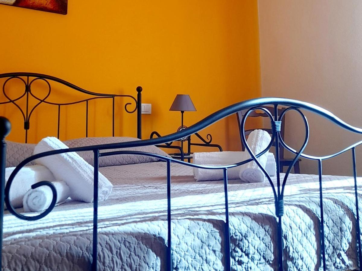 Su Fassoi Cabras Bed & Breakfast Bagian luar foto